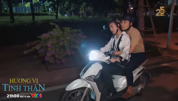 'Hương vị tình thân 2' tập 16: Long lợi dụng ôm Nam, Diệp mê trai gây họa - 1