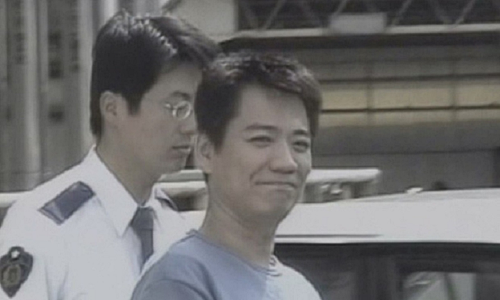 Tên sát nhân kì dị bắt cả gia đình sát hại lẫn nhau - 4