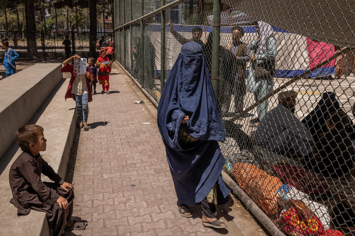 Taliban lên sóng trả lời nữ nhà báo, rồi cắt hợp đồng những người khác - 3