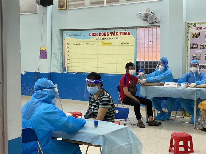 Hàng ngàn tài xế ShopeeFood phấn khởi khi được tiêm vaccine phòng COVID-19 - 2