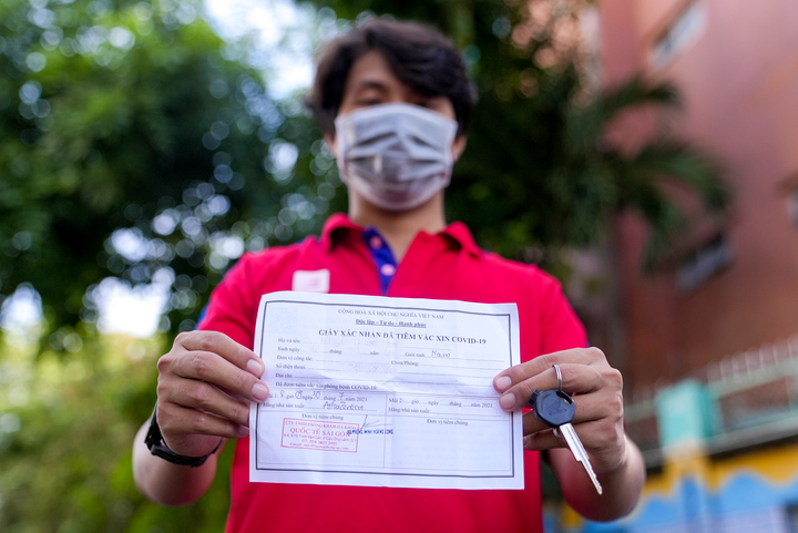 Hàng ngàn tài xế ShopeeFood phấn khởi khi được tiêm vaccine phòng COVID-19 - 3