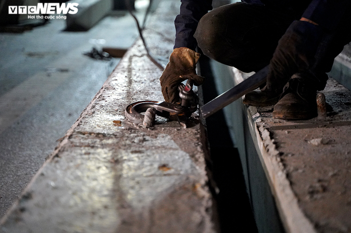 Công trường 'một cung đường 2 điểm đến' đảm bảo an toàn cho công nhân mùa dịch - 7