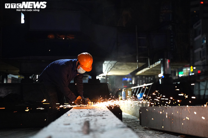 Công trường 'một cung đường 2 điểm đến' đảm bảo an toàn cho công nhân mùa dịch - 6