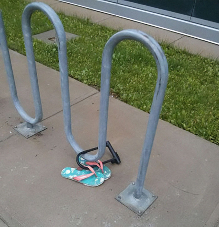 Loạt khoảnh khắc khiến nhiều người tròn mắt 'từ chối hiểu' - 3