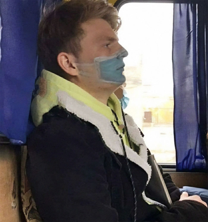 Loạt khoảnh khắc khiến nhiều người tròn mắt 'từ chối hiểu' - 5