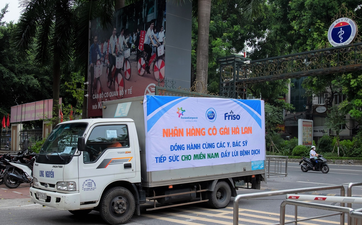 Sữa Cô Gái Hà Lan theo hành trang các y bác sĩ vào miền Nam chống dịch - 1