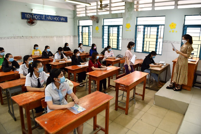 Thi lại đại học sau 9 năm, chàng trai đạt 28,1 điểm - 1