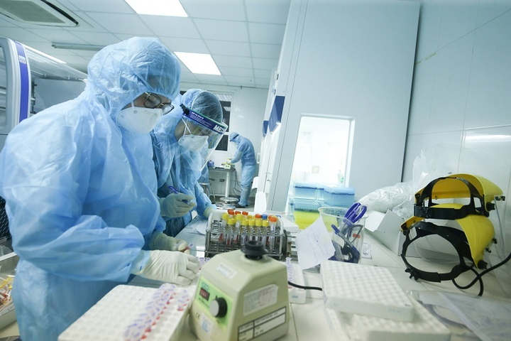 Hà Nội thêm 16 ca dương tính với SARS-CoV-2 mới - 1