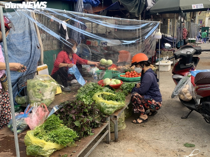 Chợ đầu mối phía Nam Hà Nội hoạt động trở lại, khách hàng cần lưu ý gì? - 12