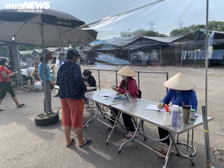 Chợ đầu mối phía Nam Hà Nội hoạt động trở lại, khách hàng cần lưu ý gì? - 4