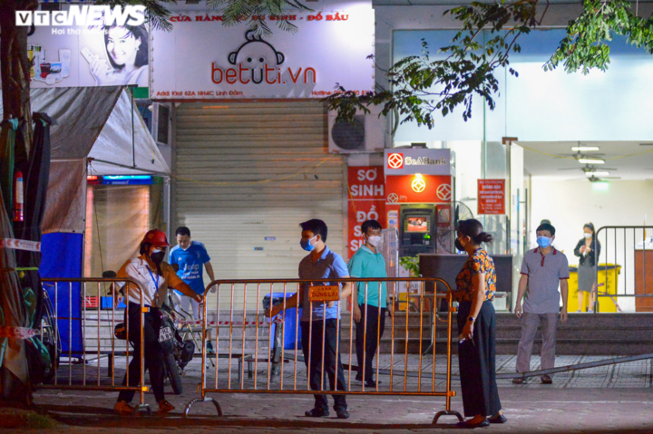Hà Nội tìm người ho, sốt liên quan chung cư Linh Đàm - 1