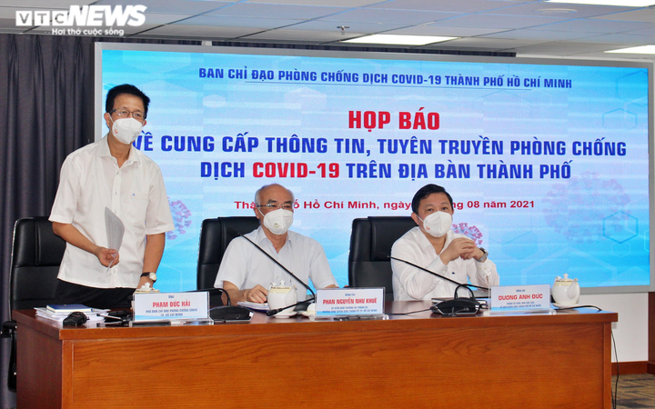 Từ 23/8, người dân TP.HCM thực hiện 'ai ở đâu, ở yên đó' - 1