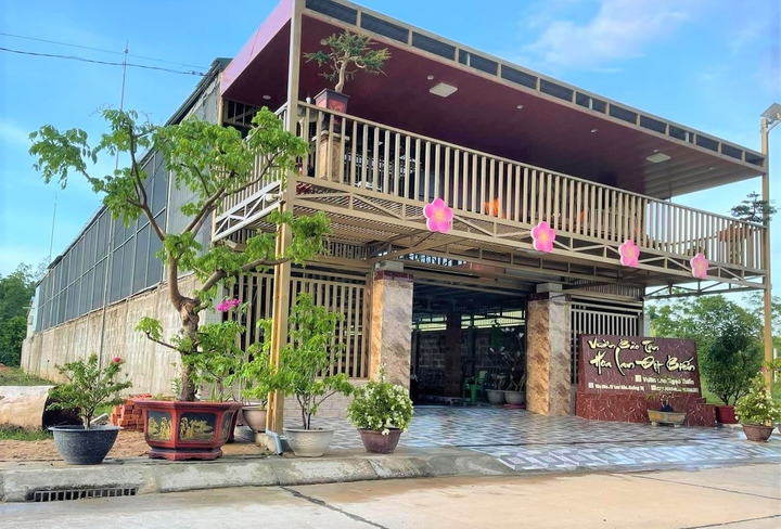 Từ hai bàn tay trắng đến ông chủ vườn lan Ngọc Tuấn - 2