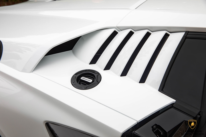 Lamborghini Countach LPI 800-4 cháy hàng, giá khởi điểm 2,64 triệu USD - 4