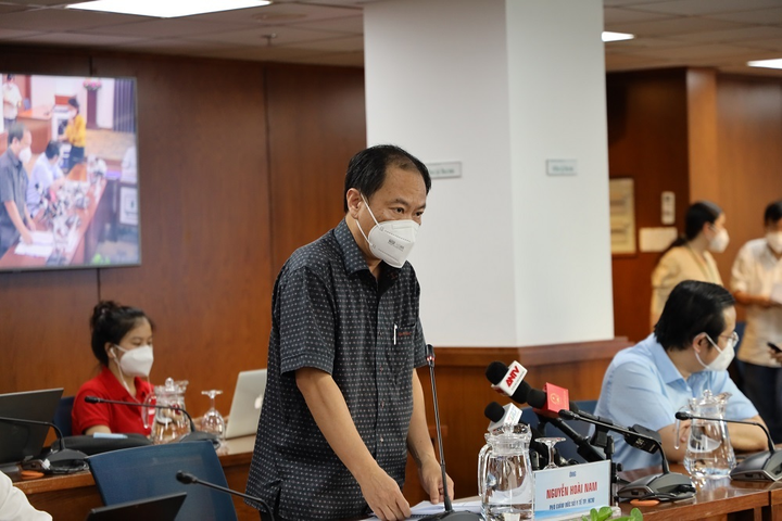 TP.HCM xét nghiệm COVID-19 ra sao trong thời gian siết giãn cách xã hội? - 1