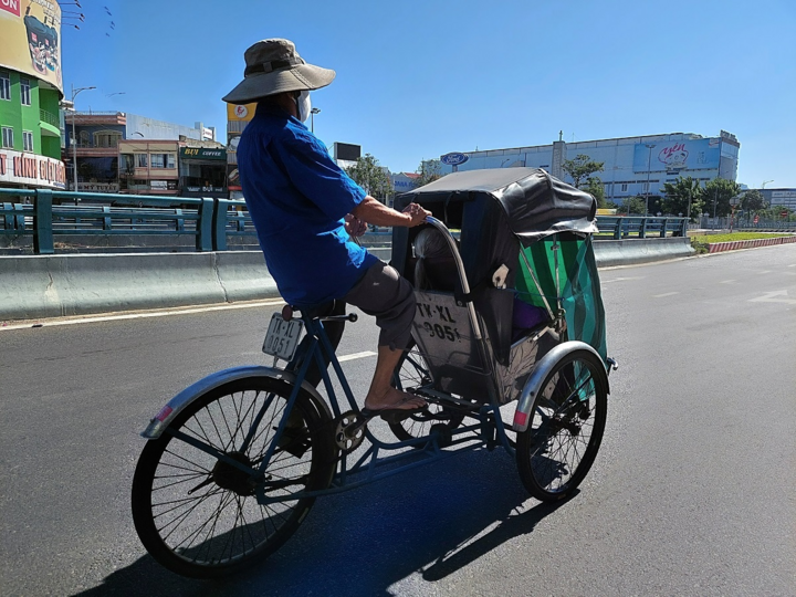 Đà Nẵng những ngày vắng tanh, mà tình người đầy ắp - 1