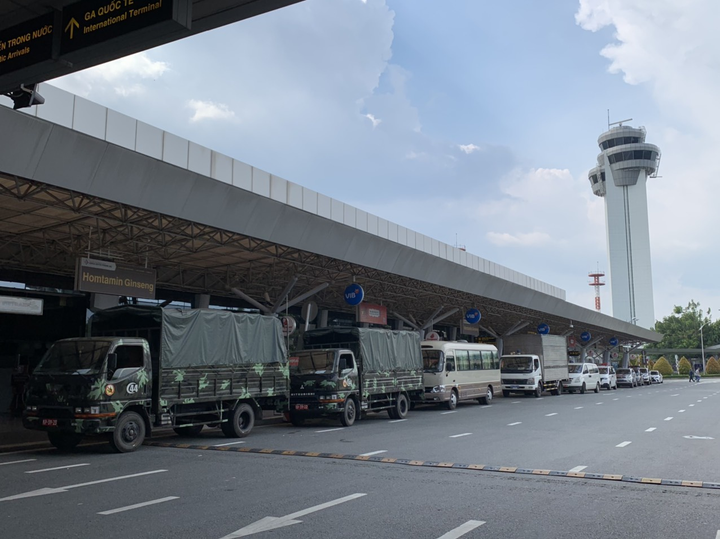 Ảnh: 300 bác sĩ quân y vào tới TP.HCM hỗ trợ chống dịch - 5