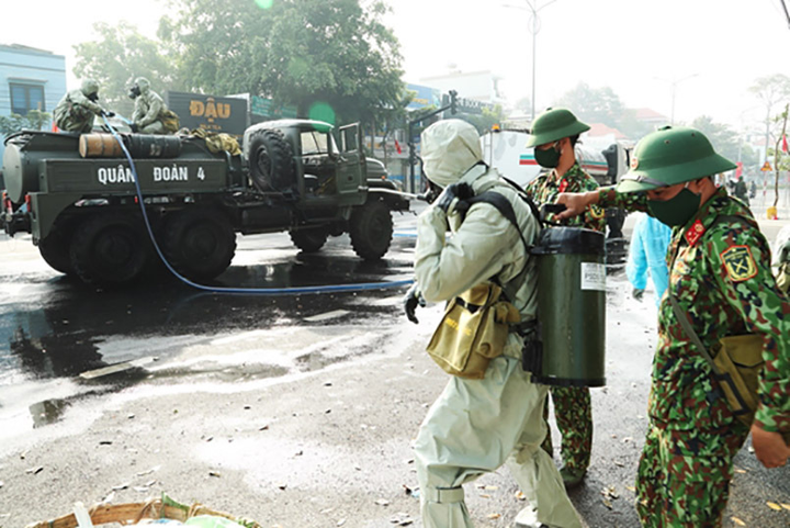 Bình Dương: Quân đội xây dựng hệ thống tháp 3 tầng cho kịch bản 100.000 ca nhiễm - 1