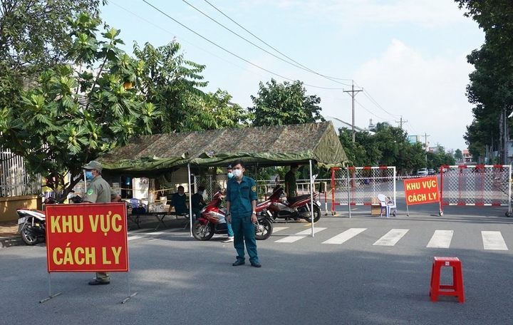 Thủ tướng: Xét nghiệm toàn TP.HCM trong thời gian giãn cách xã hội - 2