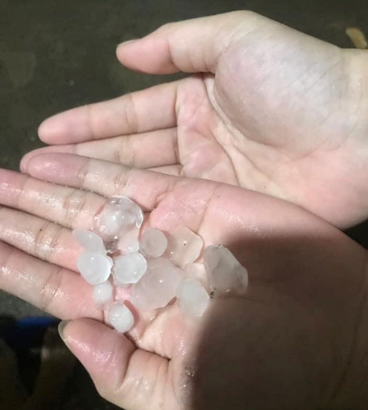 Mưa đá ở TP.HCM có phải là hiện tượng bất thường? - 1