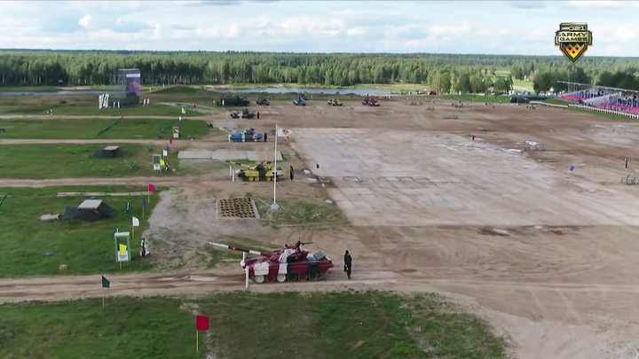 Thi đấu 'Xe tăng hành tiến' trận đầu tiên, Đội tuyển Việt Nam về nhì - 26