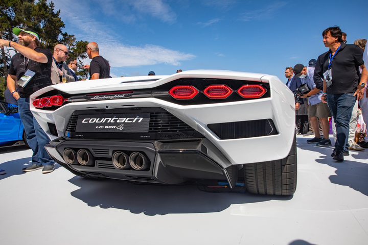 112 chiếc Lamborghini Countach được bán hết ngay sau khi ra mắt - 7