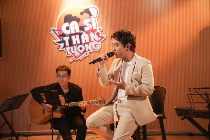 Ưng Hoàng Phúc hát 'live' bản hit 20 năm trước khiến khán giả bồi hồi - 3