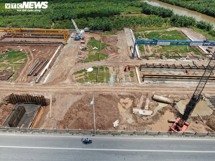 Hà Nội: Toàn cảnh dự án cầu Vĩnh Tuy 2 sau 7 tháng thi công - 2