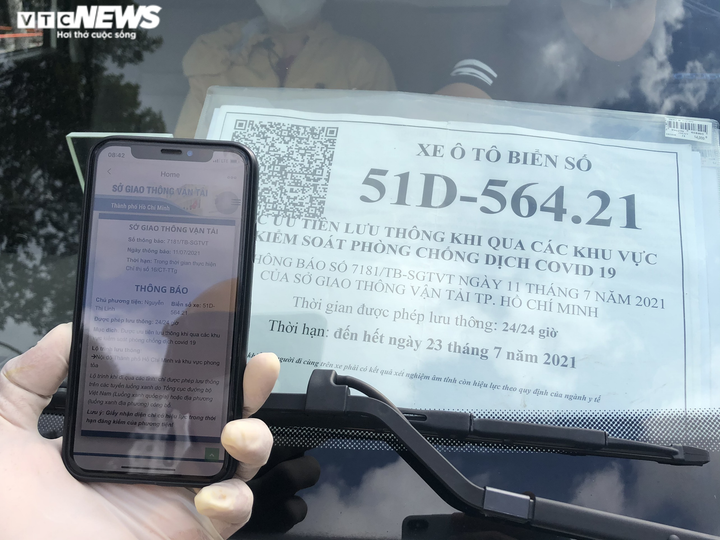 TP.HCM ngày đầu siết chặt giãn cách: Chốt yêu cầu quay đầu, chốt phạt tiền - 6