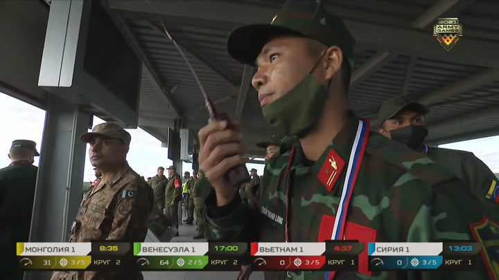 Thi đấu 'Xe tăng hành tiến' trận đầu tiên, Đội tuyển Việt Nam về nhì - 10