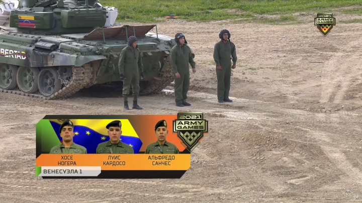 Thi đấu 'Xe tăng hành tiến' trận đầu tiên, Đội tuyển Việt Nam về nhì - 23