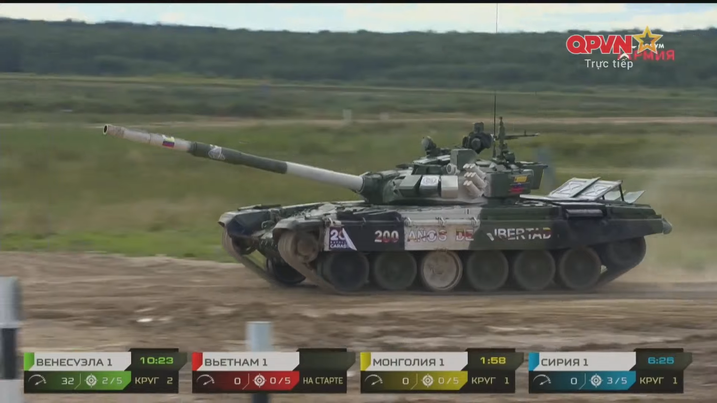 Thi đấu 'Xe tăng hành tiến' trận đầu tiên, Đội tuyển Việt Nam về nhì - 14