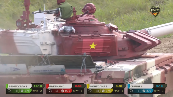 Thi đấu 'Xe tăng hành tiến' trận đầu tiên, Đội tuyển Việt Nam về nhì - 12