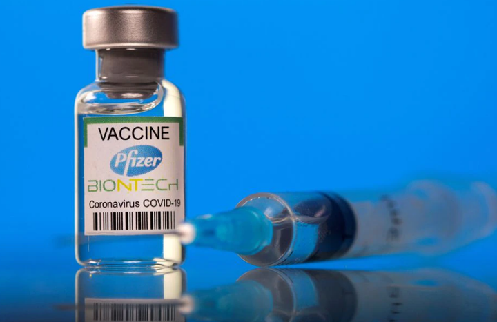 Mỹ phê duyệt hoàn toàn vaccine COVID-19 đầu tiên - 1