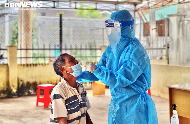 Lấy mẫu xét nghiệm 2.218 người, Gia Lai thêm 5 ca dương tính SARS-CoV-2 - 1