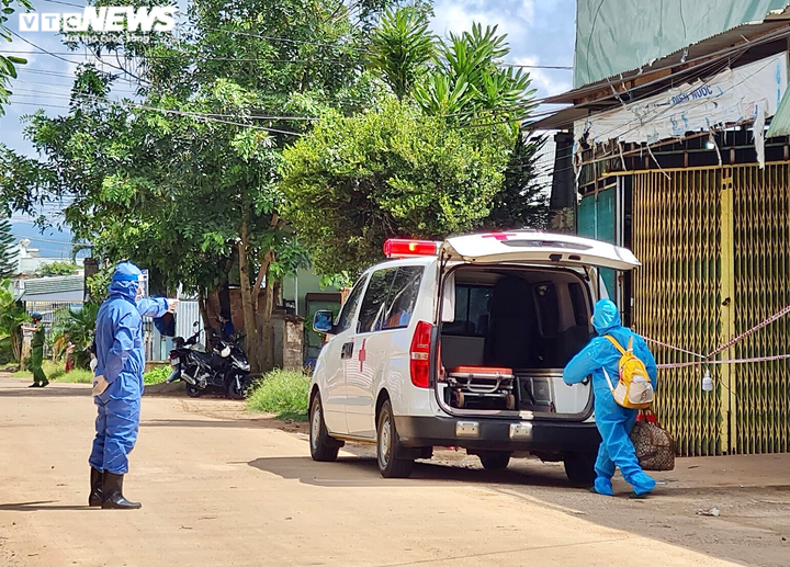 Lấy mẫu xét nghiệm 2.218 người, Gia Lai thêm 5 ca dương tính SARS-CoV-2 - 2