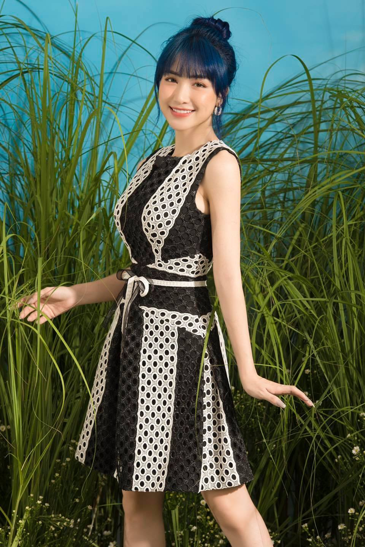 Không giảm cân hay dao kéo, Hòa Minzy lột xác nhờ thay đổi 1 điểm trên khuôn mặt - 4