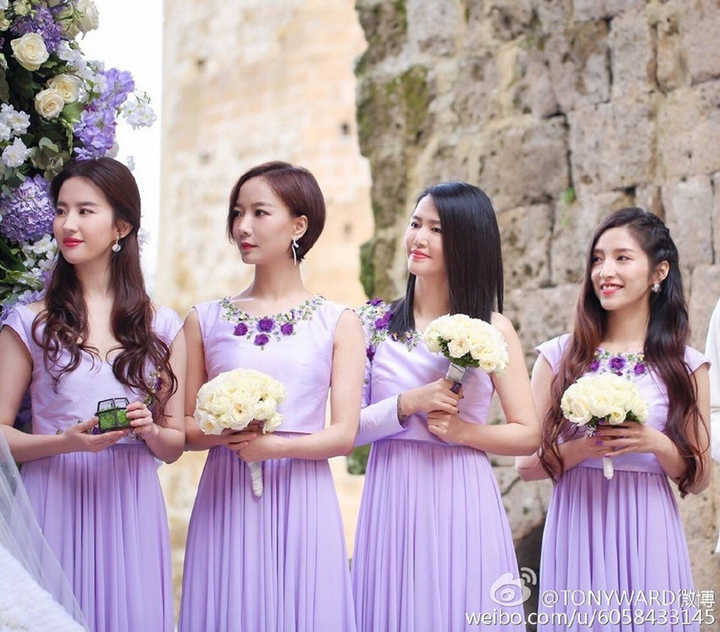 Lưu Diệc Phi làm phù dâu, xinh thế này bảo sao cô dâu nào cũng ngại mời - 6