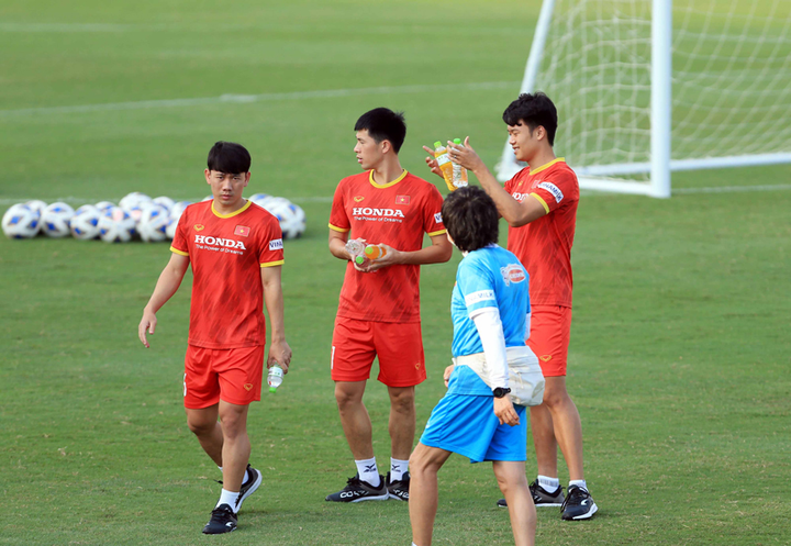 Tuyển Việt Nam đấu U22 Việt Nam trước ngày dự vòng loại 3 World Cup 2022 - 3