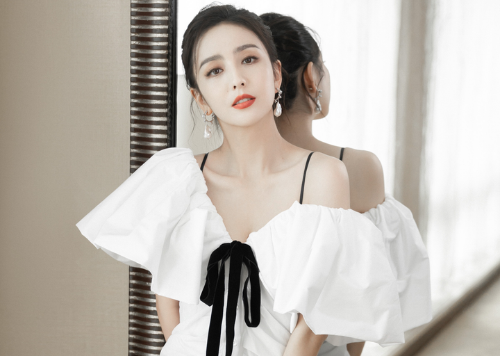 Vẻ kiều diễm của 10 nữ hoàng phòng vé Trung Quốc - 14