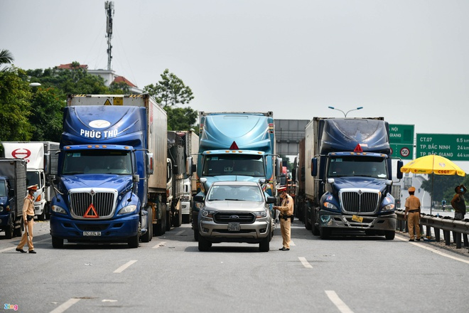 Bảy hiệp hội kiến nghị lên Thủ tướng về giấy đi đường mới - 1