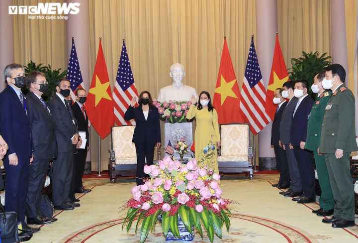 Chiều nay, Phó Tổng thống Mỹ rời Việt Nam - 7