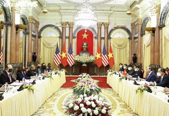 Chiều nay, Phó Tổng thống Mỹ rời Việt Nam - 8