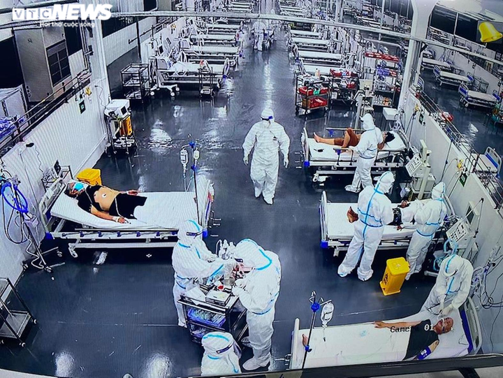 Ảnh: Bên trong bệnh viện điều trị bệnh nhân COVID-19 nặng ở TP.HCM - 8