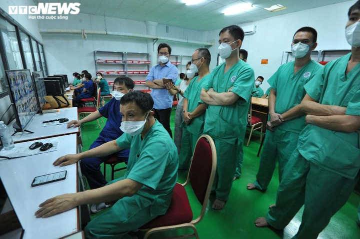 Ảnh: Bên trong bệnh viện điều trị bệnh nhân COVID-19 nặng ở TP.HCM - 5