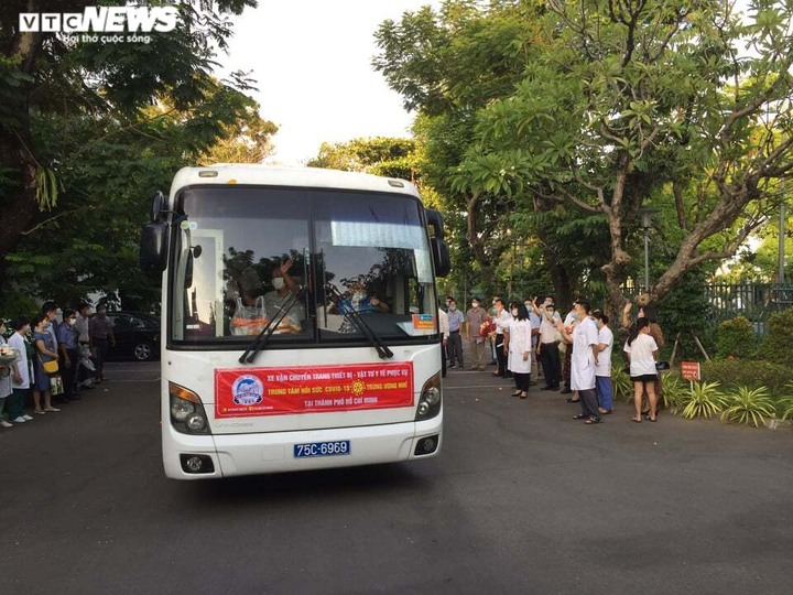 Ảnh: Bên trong bệnh viện điều trị bệnh nhân COVID-19 nặng ở TP.HCM - 9