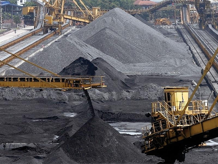 Thêm cổ phiếu ‘lạ’ trên sàn chứng khoán: Vùn vụt tăng trần vẫn dưới mệnh giá - 1