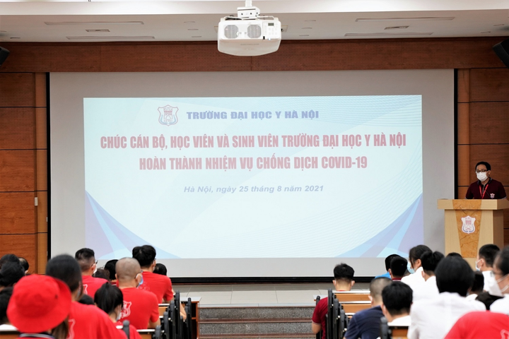 Vietnam Airlines vận chuyển đoàn y bác sĩ lớn nhất từ đầu dịch COVID-19 - 2