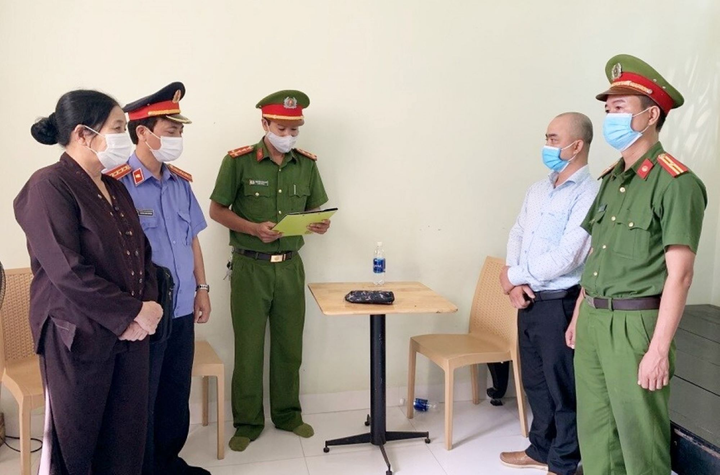 Khởi tố, tạm giam chủ doanh nghiệp ở Huế mua bán trái phép hóa đơn 17 tỷ đồng - 1