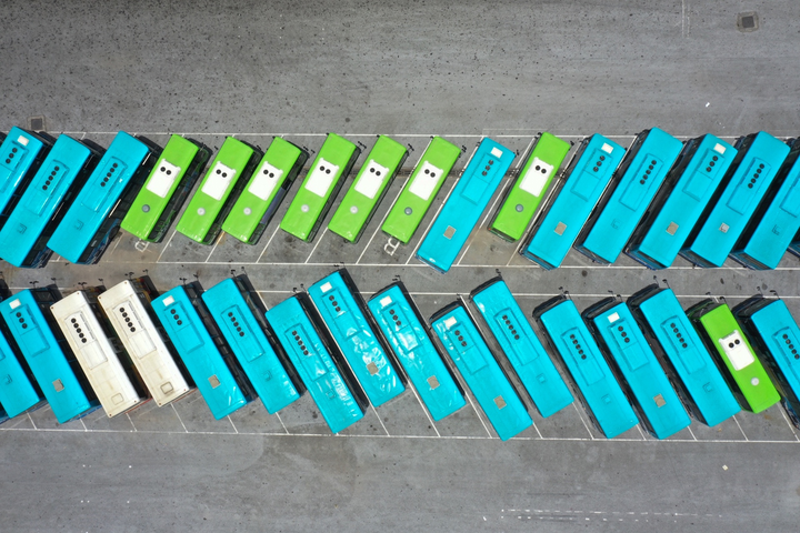 Hà Nội giãn cách xã hội, hàng trăm ôtô mới cứng nằm phơi nắng - 10